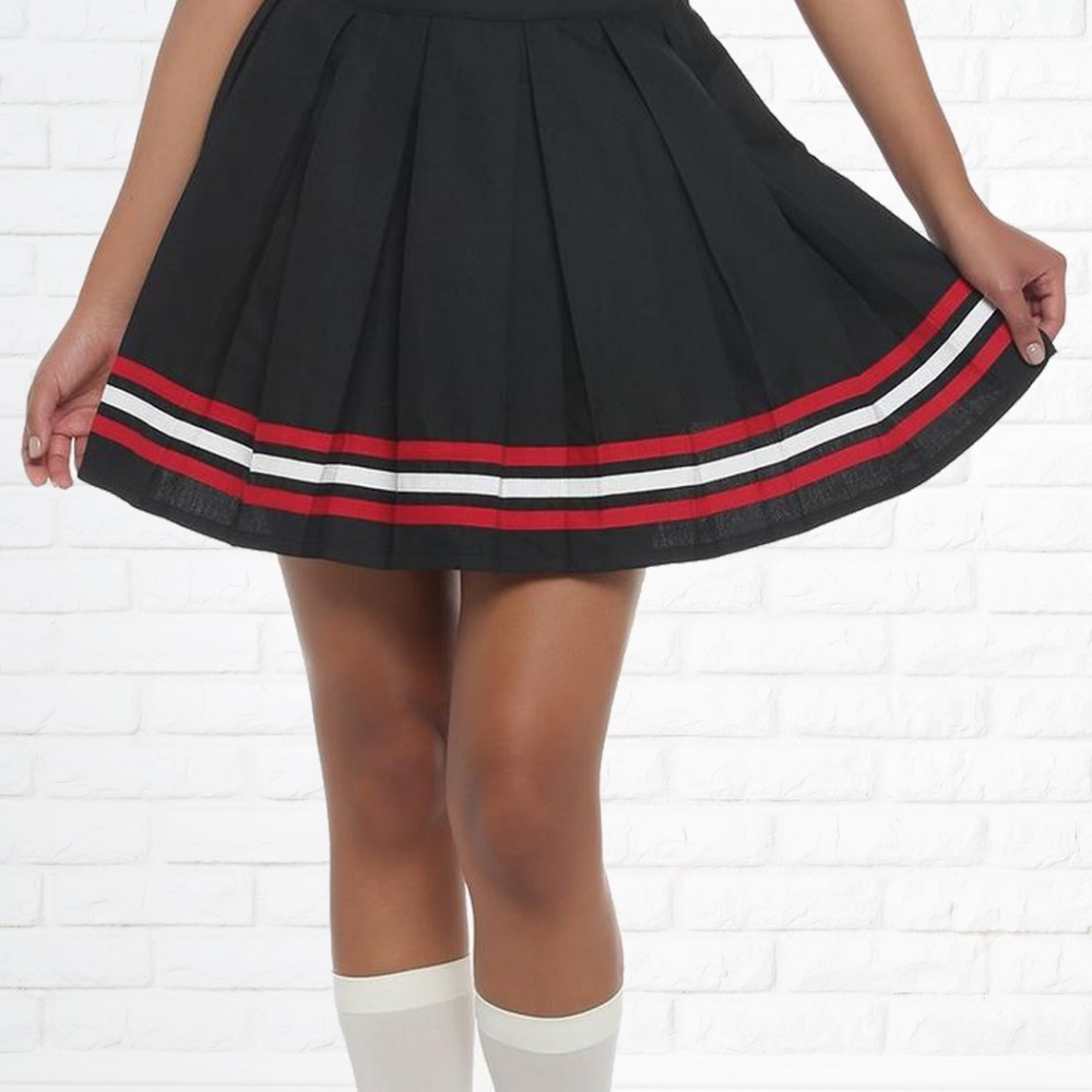 NWT Red & White Varsity Stripe Pleated Skirt - Size Medium